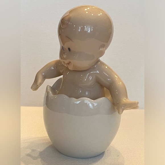 Lladro Nao “Where Do Babies Come From”? Egg - Picture 2 of 7